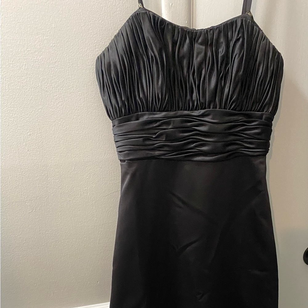 Women’s long black spaghetti strap dress,size 12. Straps tuckable,  wedding/prom
